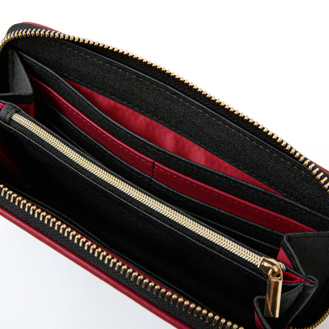 デート・ア・ライブ　財布 SuperGroupies」より『デート・ア・ライブ V』とのコラボアイテムが