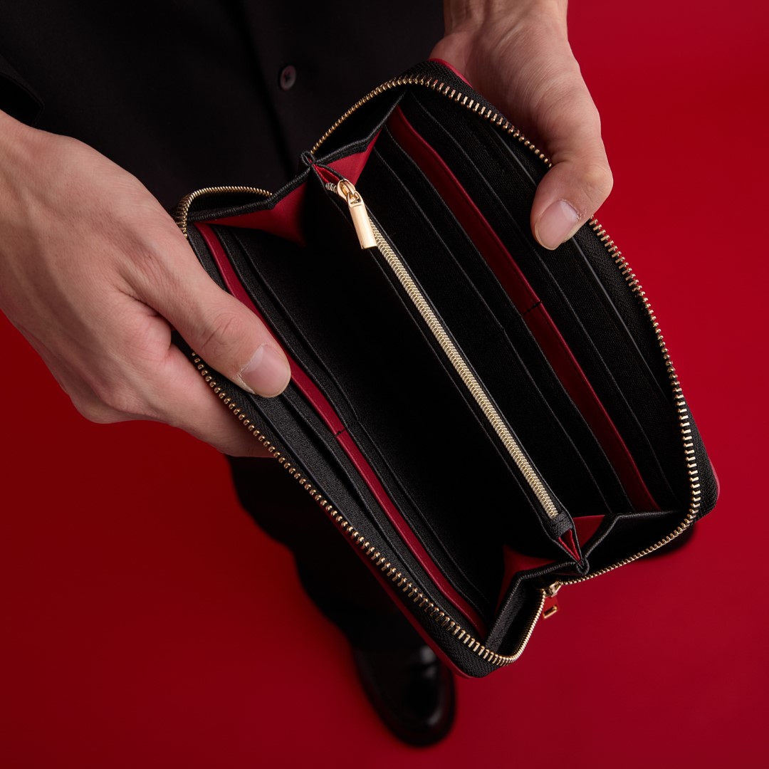 デート・ア・ライブ　財布 SuperGroupies」より『デート・ア・ライブ V』とのコラボアイテムが